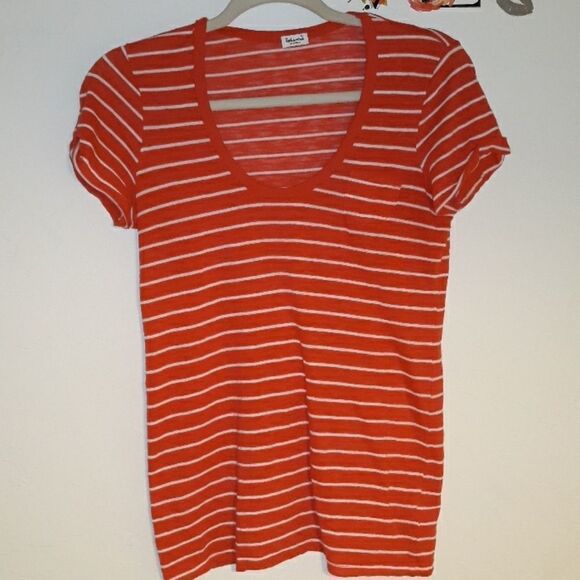 Splendid Red and White Striped Short Sleev… - Picture 2 of 6